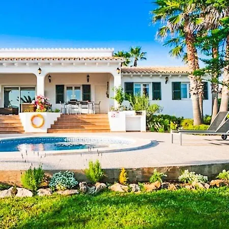 Binibequer Vell Sleeps 6 With Pool And Air Con
